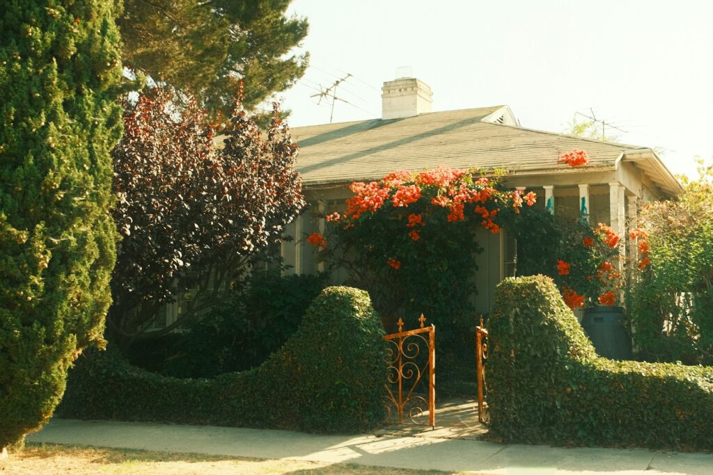 6778 Sabado Tarde, Unit C